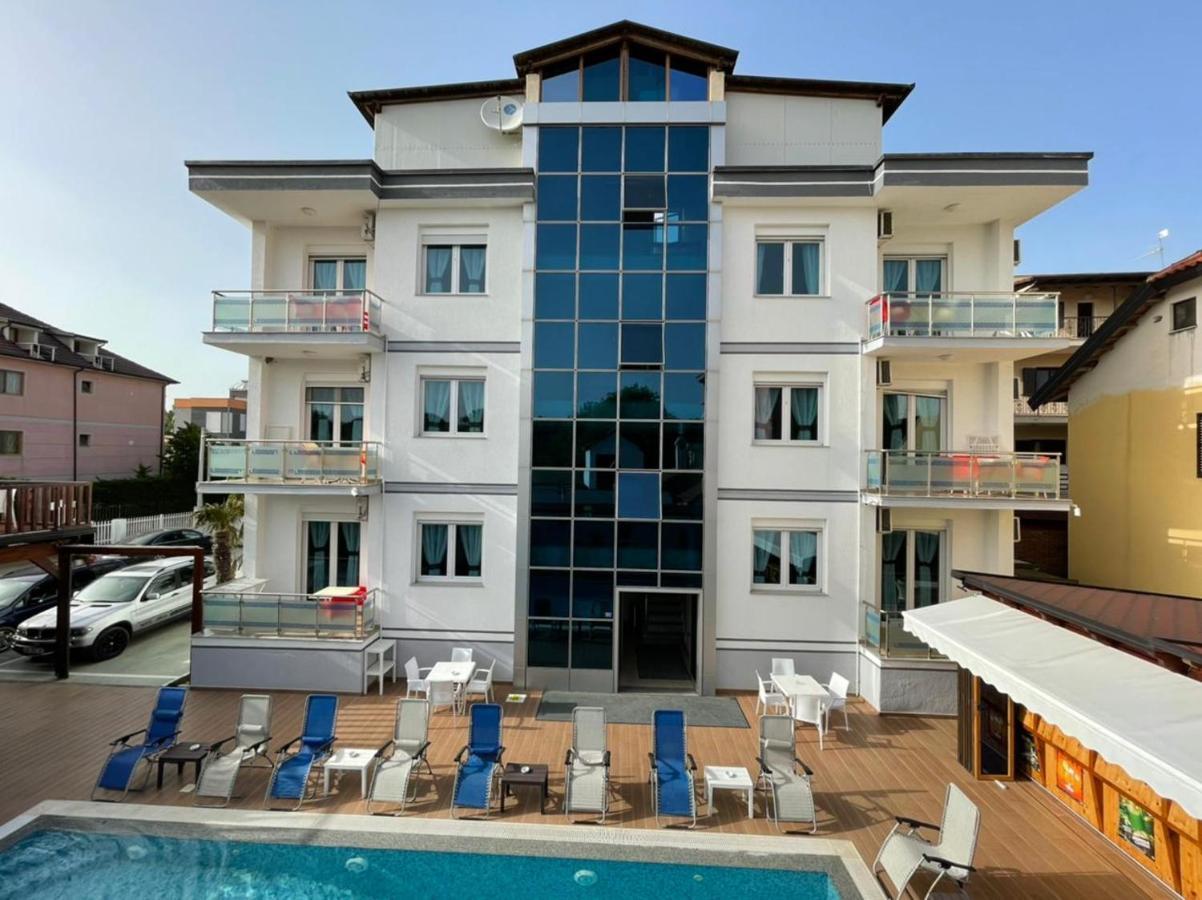 Brian Hotel Velipojë エクステリア 写真